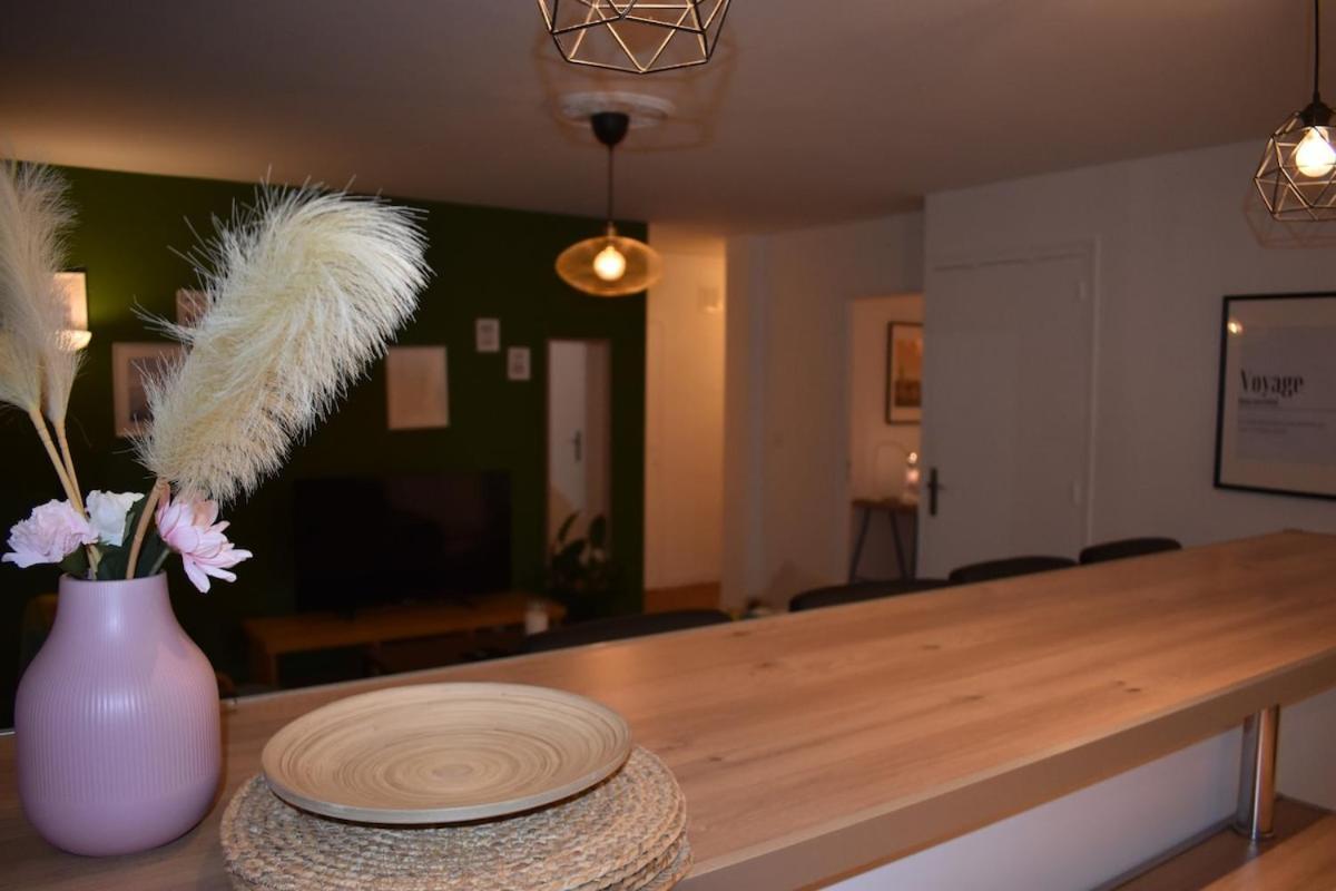 Appartement Lumineux 3 Chambres - Villeurbanne Gratte Ciel Eksteriør billede